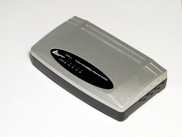 1280px-Ethernet_switch_Atlantis_A02-F5P_5_ports_frontend.jpg, 108 KB